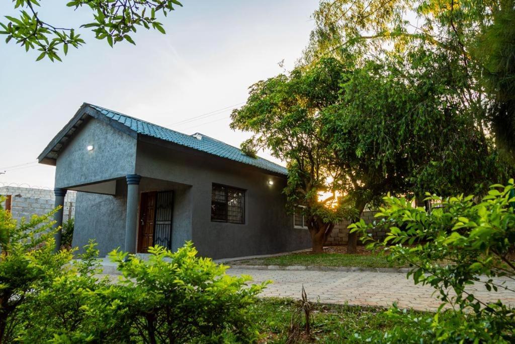 Planet Golf - Foxdale Hotel Lusaka Exterior photo